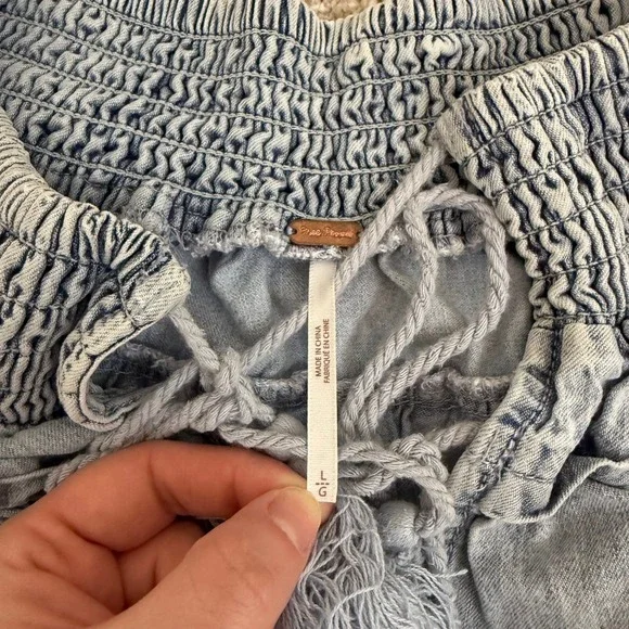 Free People One and Only Light Wash Denim Smocked Boho Midi Dress Large Cotton - Picture 5 of 10